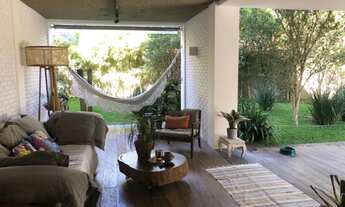 Imagem 6: Casa de arquiteta, rica em detalhes especiais, no Condomínio Mandala