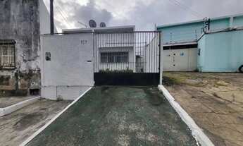 Imagem 2: Vende-se Ampla Casa localizada na Rua Iris Alagoense, nº 859, no bairro do Faro