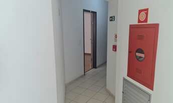 Imagem 2: Studio para aluguel com 28 metros quadrados com 1 quarto em Centro - Curitiba - PR