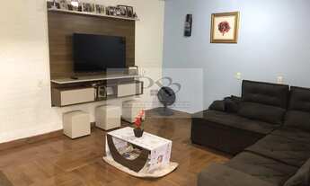 Imagem: Casa com Edícula em Bairro de Chácaras