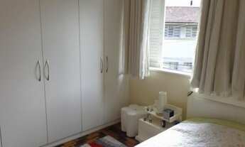 Imagem 7: Ótima residência no Centro, com grande pomar, próxima a Cervejaria Bohemia