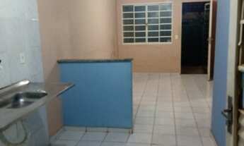 Imagem 2: Casa para venda com 180 metros quadrados com 2 quartos