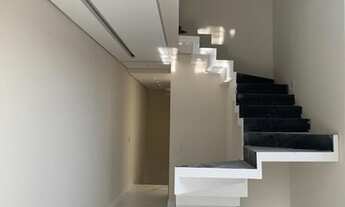 Imagem 3: Sobrado para venda possui 220 metros quadrados com 3 quartos