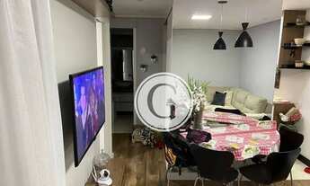 Imagem 2: Apartamento impecável com 02 dormitórios, repleto de armários e fino acabamento, condomíni