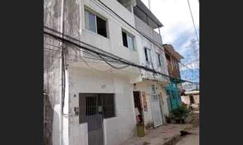 Imagem 3: 1 casa com 3 anda sendo 2 casa e uma cobertura toda coberta