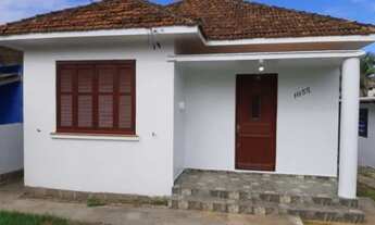 Imagem: Casa de alvenaria com três dormitórios