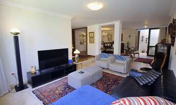 Imagem 4: Casa para venda possui 547 metros quadrados com 4 quartos em Jardim Social - Curitiba - PR