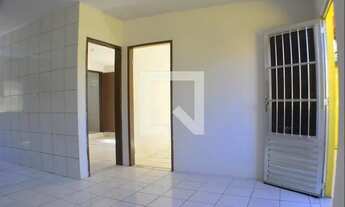 Imagem 3: Casa para Aluguel - Itapuã, 2 Quartos, 40 m2