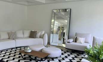 Imagem 2: Maravilhosa casa no Tamboré 3 em Alphaville, para locação inteira mobiliada