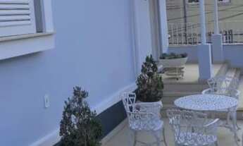 Imagem 4: Ótima residência no Centro, com grande pomar, próxima a Cervejaria Bohemia