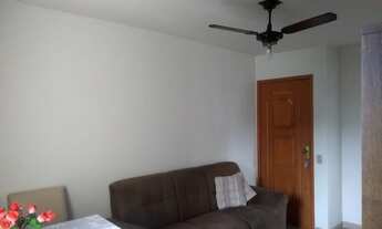 Imagem 2: Ótimo apt em cond. fechado localização privilegiada, 02 quartos , 01 vaga e muito ventilad