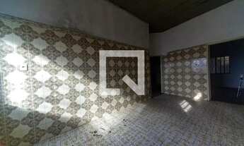 Imagem 7: Casa para Aluguel - Santa Isabel, 2 Quartos, 400 m2