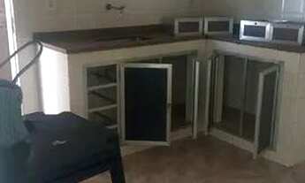 Imagem 5: Casa alto e baixo. Com grande quintal