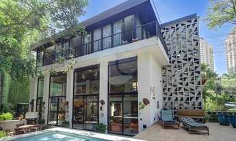 Imagem: Casa de Condôminio Panamby 04 suites