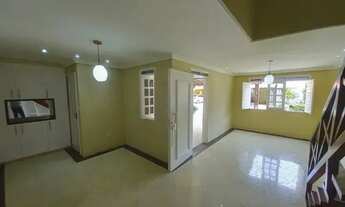 Imagem 3: Casa de condomínio para venda possui 160 metros quadrados com 4 quartos