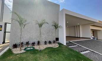 Imagem 2: Casa para venda com 277 metros quadrados com 4 suítes em condomínio fechado em Rio Verde