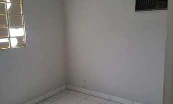 Imagem 3: Apartamento para venda tem 54 metros quadrados com 2 quartos em Residencial Santa Inês - C