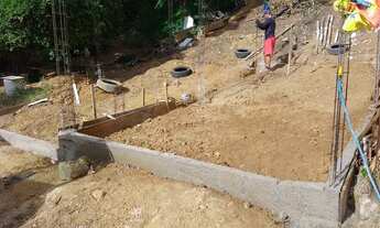 Imagem 5: Vendo lote com construção já iniciada