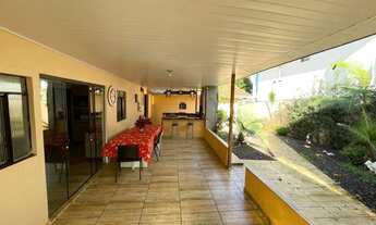 Imagem 2: Casa na região do lago 2