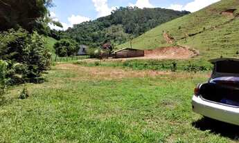 Imagem 4: Granja em chão frio/pertence a chácara