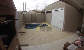 Imagem 3: Casa com varanda gourmet e piscina - Condomínio Hípica Pinheiro - Taubaté/SP