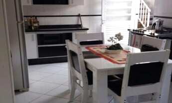 Imagem 3: SOBRADO COM 3 DORMITÓRIOS SENDO 1 SUÍTE ( DE APROX. 217 M²) Á VENDA POR R$ 680.000 - ASSUN