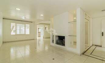 Imagem 7: BELA CASA ÓTIMO PREÇO BAIXO 250 m2 //4 quartos suíte 3 vagas em Menino Deus - Porto Aleg