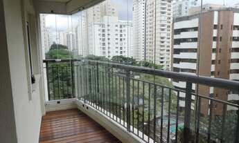 Imagem 4: Apartamento mobiliado, 2 quartos sendo uma suíte, 1 vaga de garagem, varanda fechada com v