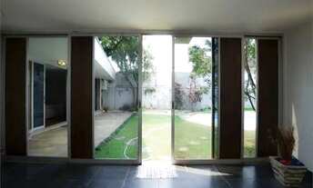 Imagem 5: Casa no Brooklin com 4 suítes com piscina ,quadra poliesportiva , churrasqueira , forno a