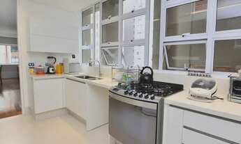 Imagem 6: Apartamento para venda tem 240 metros quadrados com 3 quartos em Jardim Paulista - São Pau