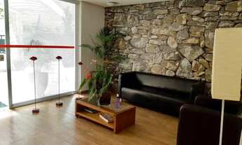 Imagem 4: Porcelanato e azulejo NOVO cozinha, lavanderia e banheiros