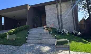 Imagem: Casa em condomínio, 4 suítes, 270 m²