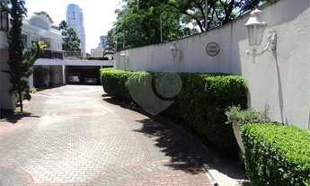 Imagem 4: VENDA DE LINDA CASA EM CONDOMÍNIO NO MORUMBI - 4 DORMS, 5 BANHEIROS (3 SUÍTES), 3 VAGAS DE