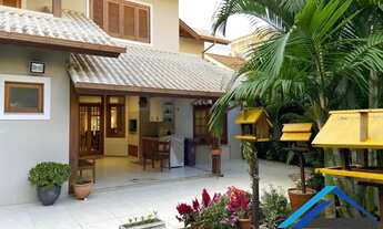 Imagem: FLORIANÓPOLIS - Casa Padrão - CÓRREGO