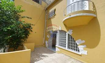 Imagem 2: Sobrado para aluguel e venda possui 142 metros quadrados com 3 quartos