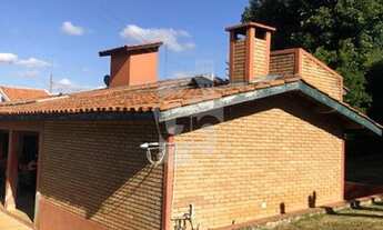 Imagem 3: Casa à Venda c/ 4 Dorms, 1 Suite, Edícula c/ 3 Cômodos, Quintal, Piscina, Churrasqueira