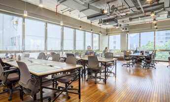 Imagem: Escritório de grande dimensão em Spaces