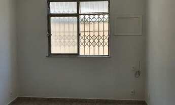 Imagem 2: Sala dois quartos localizado no térreo, reformado, uma vaga