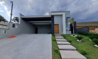 Imagem 3: Casa de condomínio térrea para venda tem 165 metros quadrados com 3 quartos