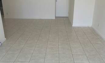 Imagem 5: Apartamento no Bairro Atalaia com 3 Quartos sendo 1 Suíte e 2 Vagas de Garagem