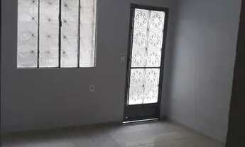 Imagem 3: Aluguel de Casa em Bangu, 1 quarto, com garagem