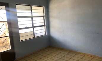 Imagem 2: Casa terrea com edicula, em Lopes de Oliveira - Sorocaba - SP