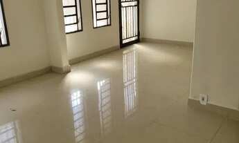 Imagem 6: 2 casas há 3 quadras da Santa Casa rua Tiradentes esquina 446m