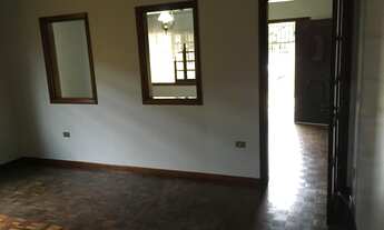 Imagem 7: Casa para Venda em Londrina, San Remo, 4 dormitórios, 1 suíte, 3 banheiros, 2 vagas