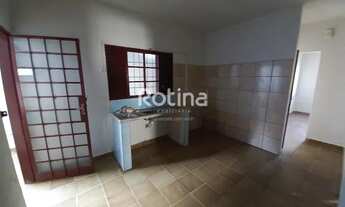 Imagem 4: Casa para aluguel, 3 quartos, 1 vaga, Tibery - Uberlândia/MG