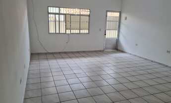 Imagem 2: Sobrado para aluguel tem 35 metros quadrados com 1 quarto em Residencial Burck - Louveira