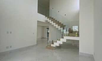 Imagem 7: Casa de condomínio para venda tem 225 metros quadrados com 3 quartos