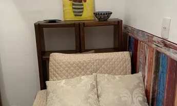 Imagem: Quarto pequeno e confortável