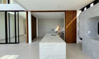 Imagem 4: Excelente Casa em condomínio com 5 amplas suítes 620/500mts construídos