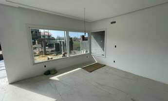 Imagem 6: Sobrado para venda possui 217 metros quadrados com 3 quartos em Capao Novo - Capão da Cano